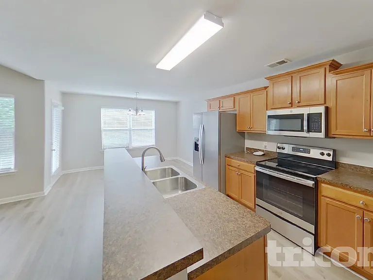 355 Meadow Vista Ln — Photo 5