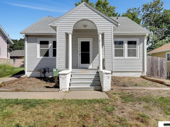 2812 Arlington Ave, Lincoln, NE 68502