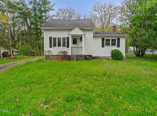 633 Fillmore Avenue, Niskayuna, NY 12304