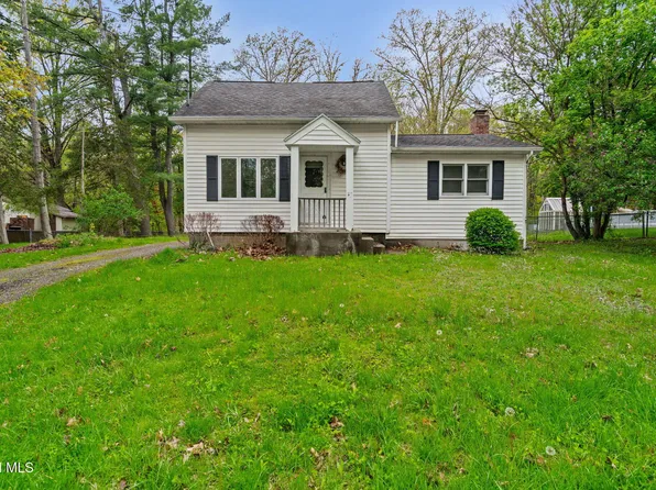 633 Fillmore Avenue, Niskayuna, NY 12304