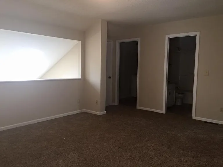 4400 Adam Ave — Photo 10