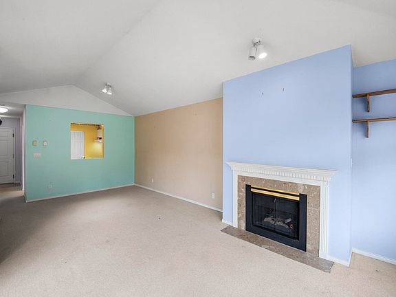 5th image of 6820 Rumble St #407