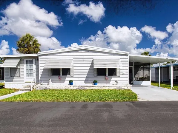 2235 Palazza Dr, Sarasota, FL 34238