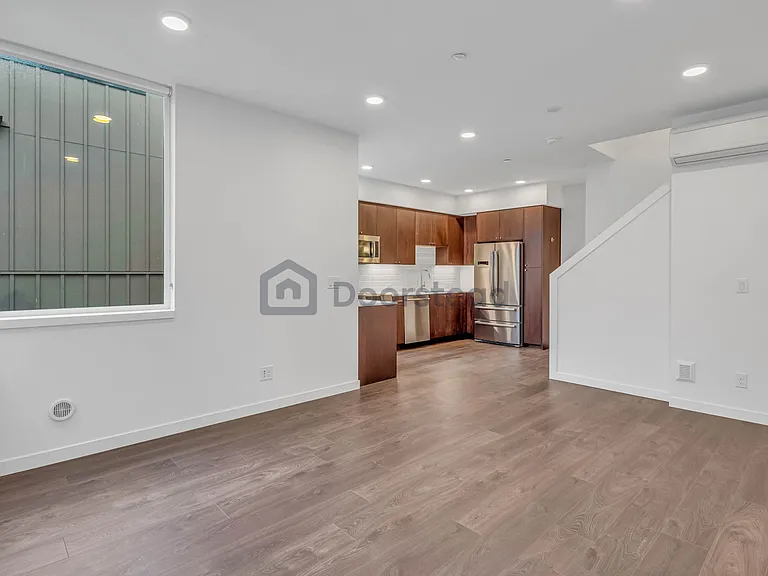 3070 SW Avalon Way #F — Photo 9