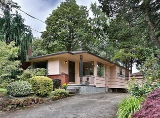 643 SW Evans St, Portland, OR 97219