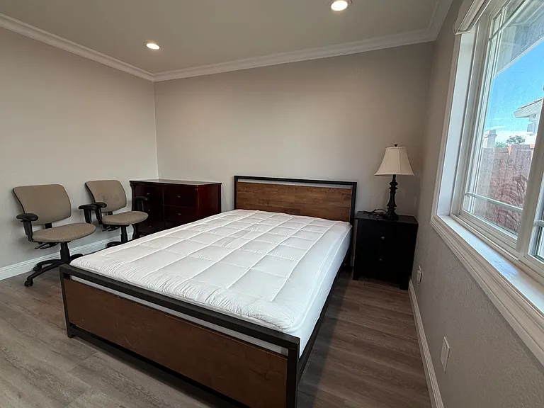 739 Hibernia Way — Photo 18