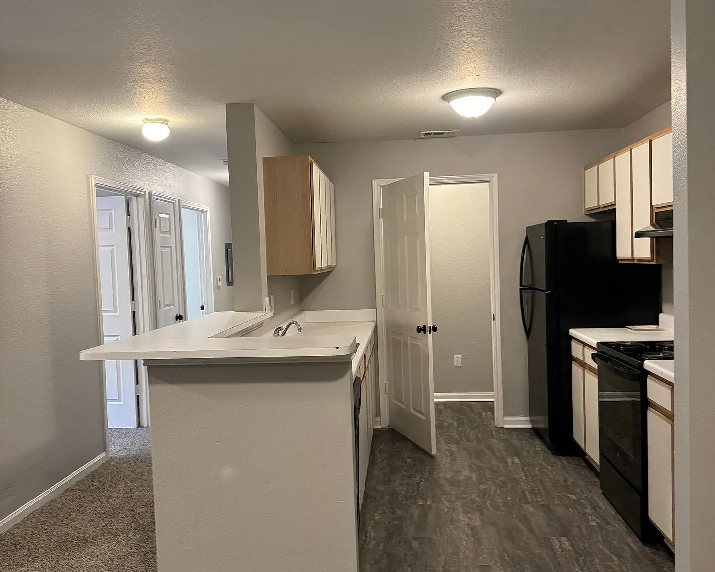 3 bed, 2.0 bath, 1090 sqft, $925 — Photo 4