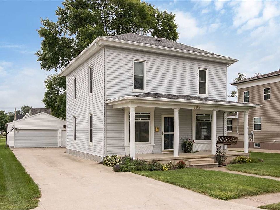 1st image of 602 1st St