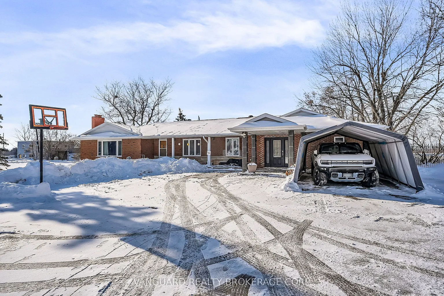 8070 Hornby Rd photo 1