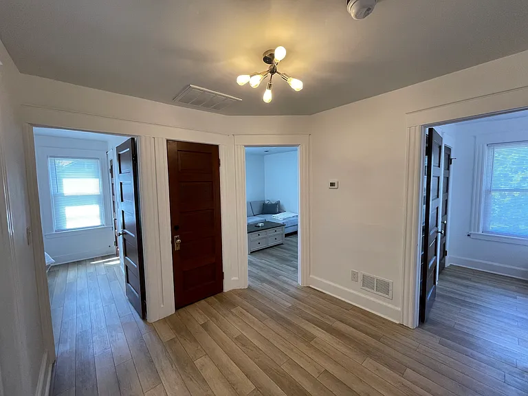2129 Sunset Ave #2 — Photo 25