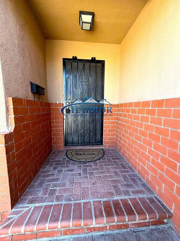 3 bed, 2.0 bath, $3,495 — Photo 2