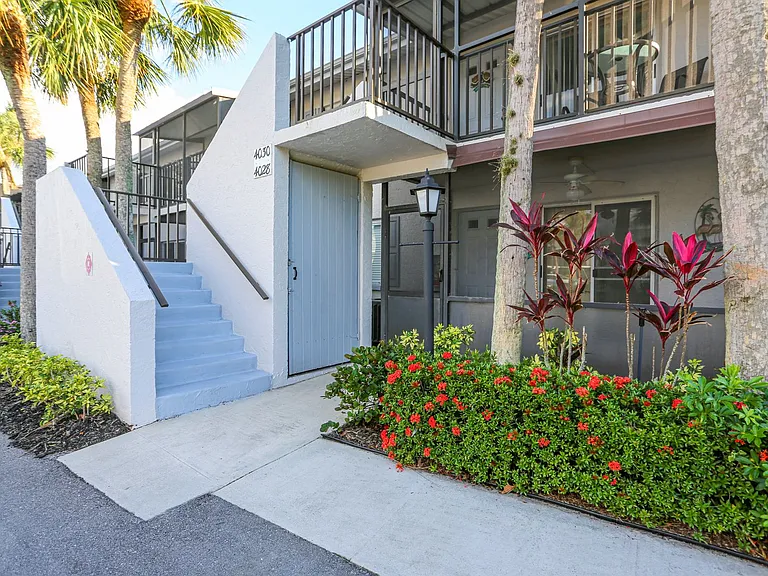 4030 Northlight Dr — Photo 40