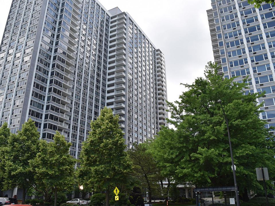 1st image of 4250 N Marine Dr APT 1702