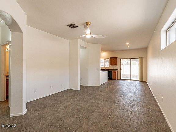 3rd image of 5419 N Willow Thicket Way