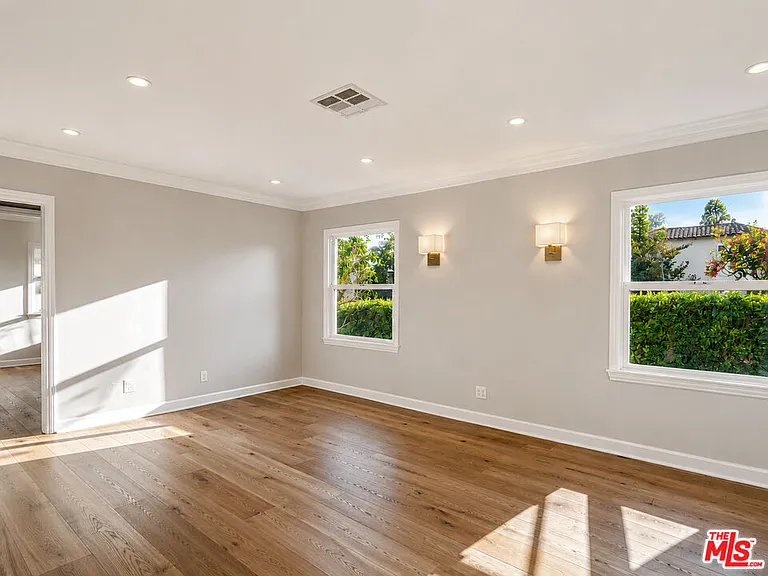 1704 Washington Ave — Photo 10