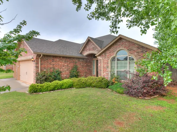 4909 Kelly Lakes Dr, Edmond, OK 73025