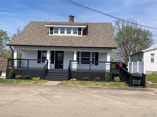 141 Messmer St S, Scott City, MO 63780