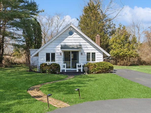 1728 Montauk Hwy