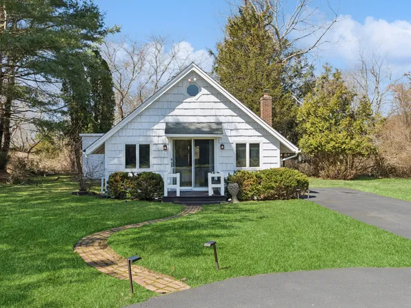 1728 Montauk Hwy, Bridgehampton, NY 11932