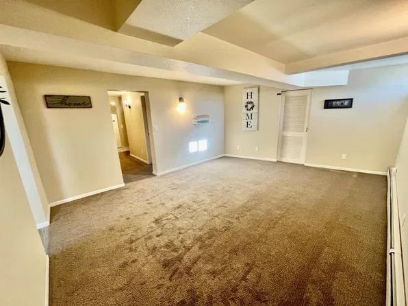 420 E Avenue B, Bismarck, ND 58501