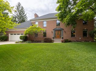 4221 Sandridge Dr, Okemos, MI 48864