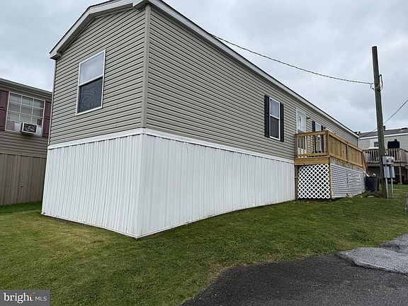 2nd image of 13 Hilltop Ave