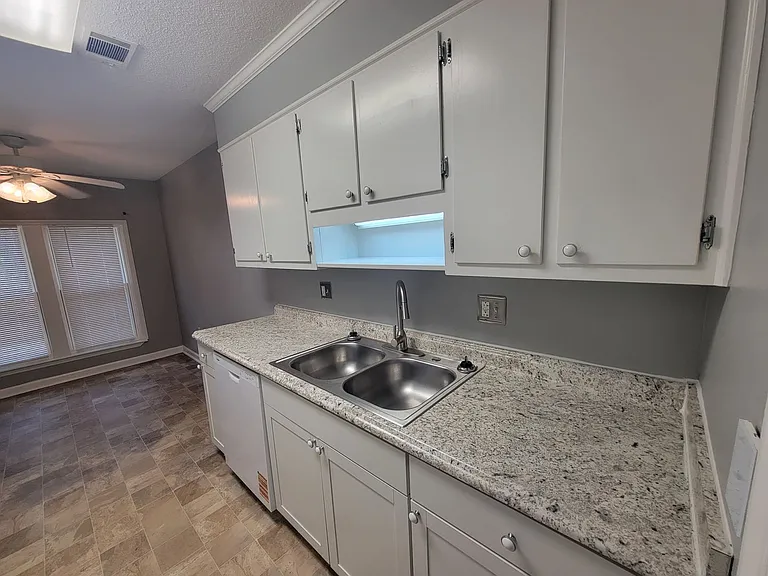 3528 Woodlake Rd — Photo 5