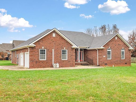 3rd image of 1220 Emerson Cir