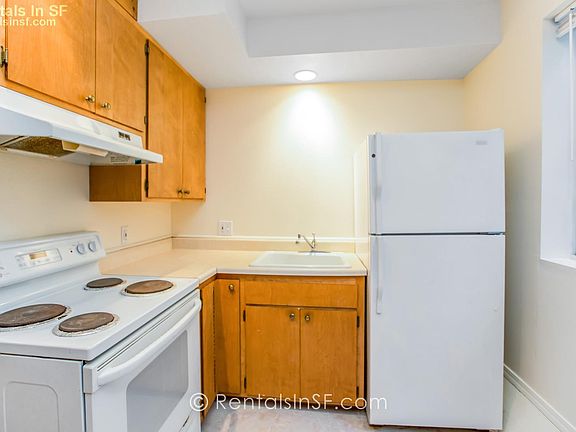 3rd image of 307 Carl St