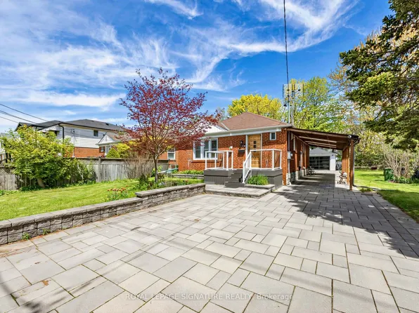 67 Ellington Dr, Toronto, ON M1R 3Y2