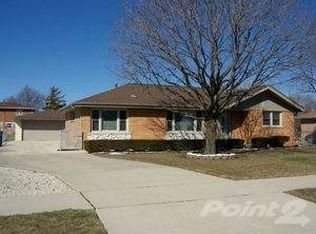6526 W 84th St, Burbank, IL