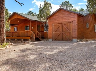 1919 Twin Pines Trl, Overgaard, AZ 85933