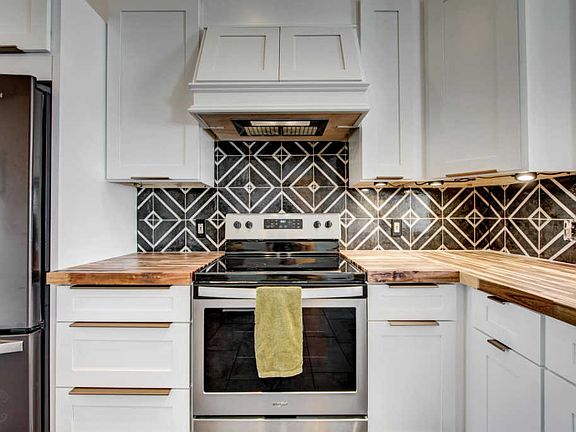 5th image of 804 Olde Pioneer Trl APT 138