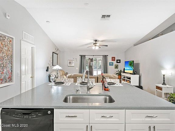5th image of 516 Mason Dr