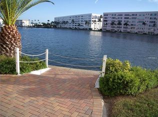 5960 30th Ave S APT 106, Gulfport, FL 33707