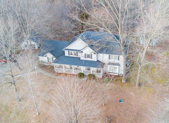 2nd image of 451 Woodside Dr