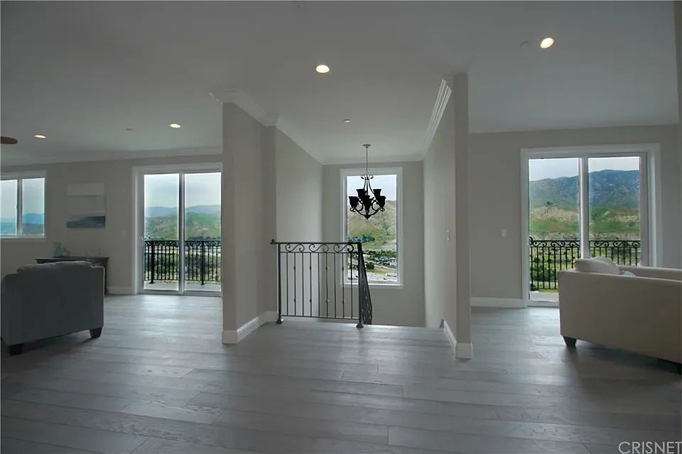 1st image of 9349 Hillrose St