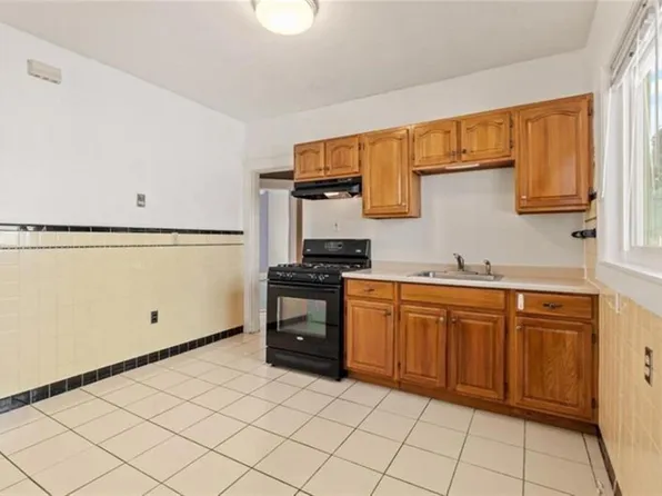 38 George St, Medford, MA