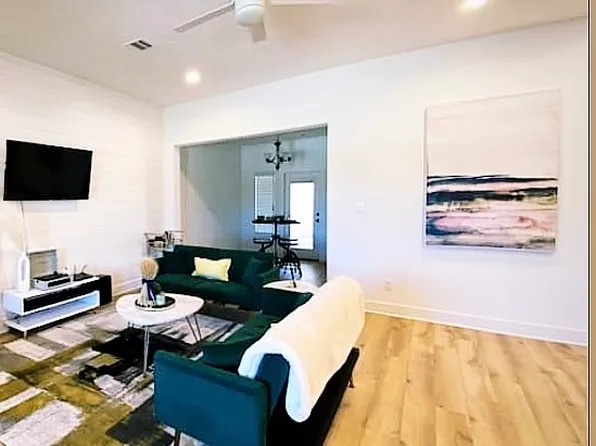 1761 Summit Crossing Ln, College Station, TX 77845