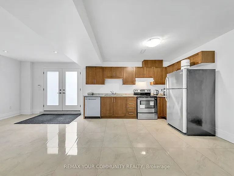 179 Greenfield Ave — Photo 19