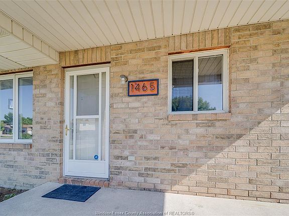 2nd image of 1465 Foster Ave