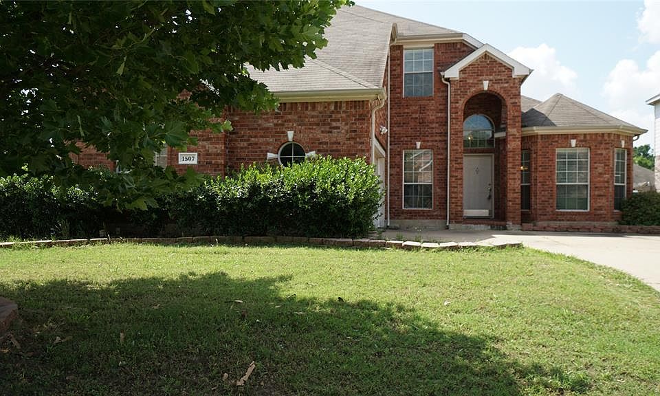 1st image of 1507 Chateau Ln