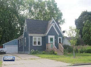 827 S Irwin Ave, Green Bay, WI 54301