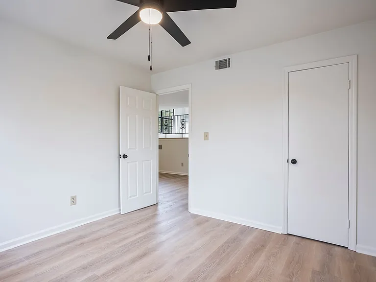 3709 Kingsgate Dr — Photo 15