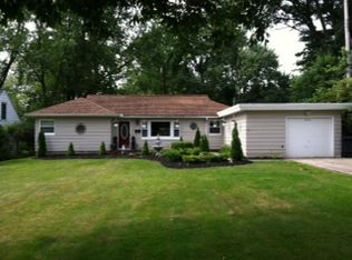 5656 Sheldon Rd, Lyndhurst, OH 44124