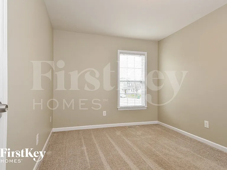 7921 Woodpark Dr — Photo 12