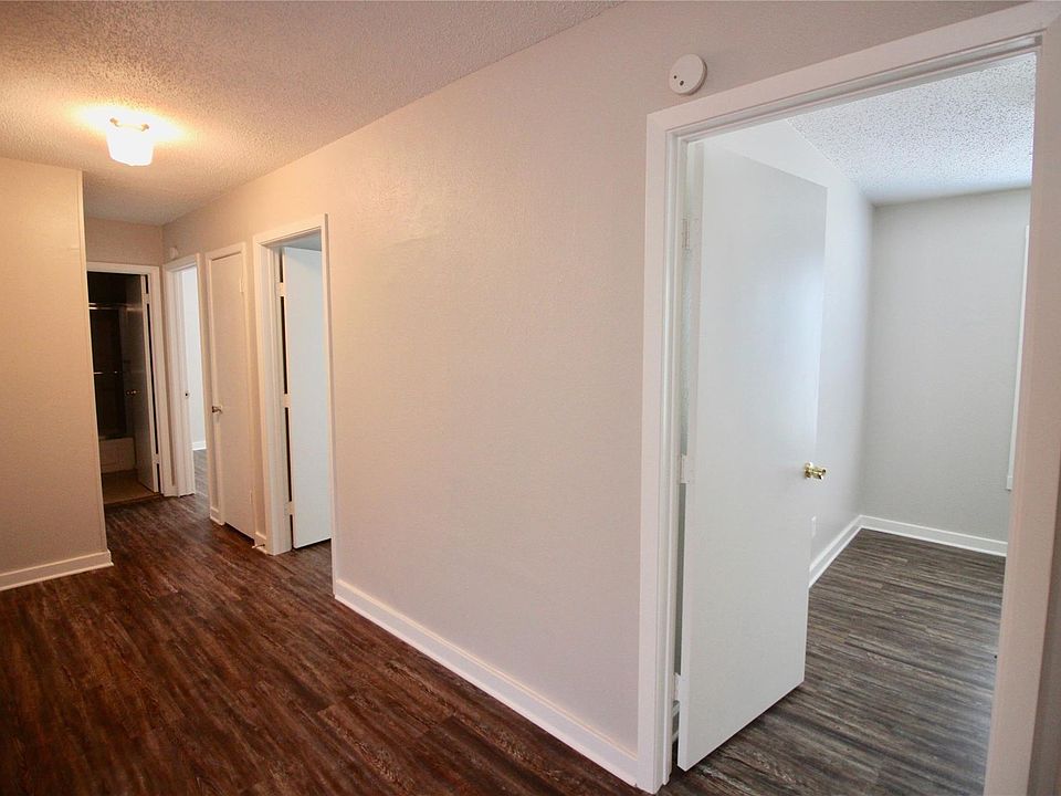1st image of 205 Love St #101