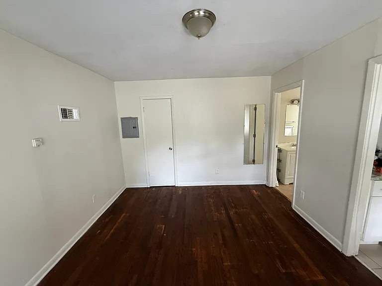 55 Griggs St SW — Photo 5