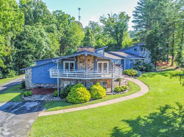111 Rogers Ln, La Follette, TN 37766