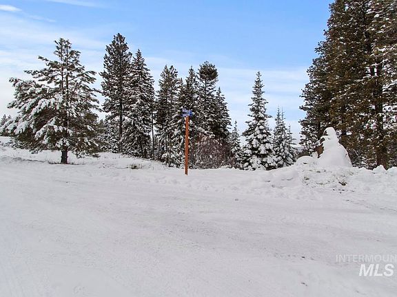 2nd image of 16 Sarah Way